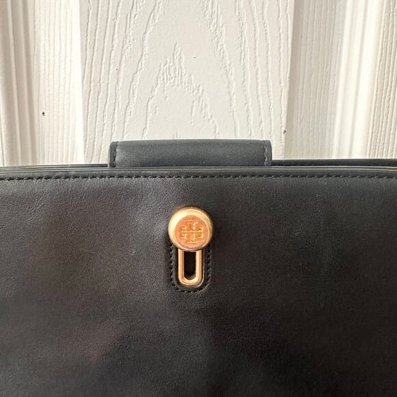 Tory Burch Lily Black Leather Slim Multi Pocket Gold Chainlink Crossbody Handbag - Picture 3 of 11